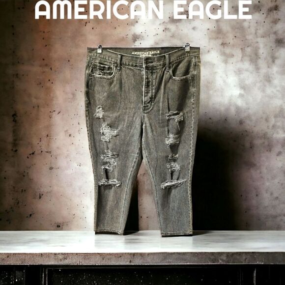 NWOT AMERICAN EAGLE Plus Size Black distressed Jeans. - Picture 1 of 15